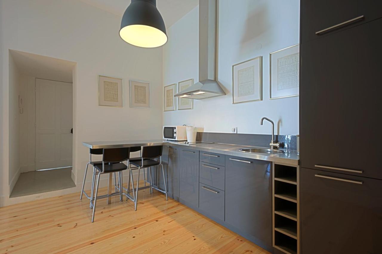 Portas Do Castelo Apartments Lisbon Exterior photo